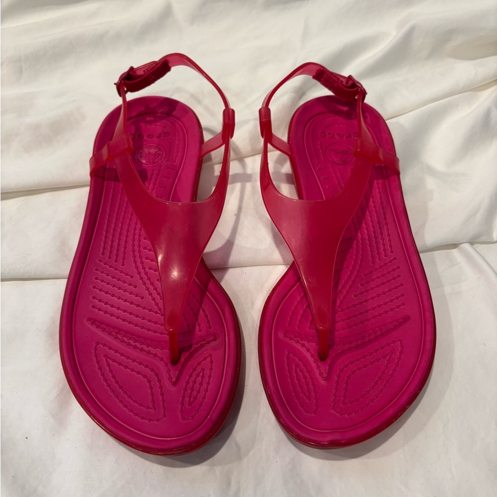 Crocs Really Sexy T Strap Sandals Women’s 7
